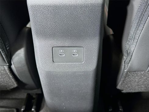 New 2026 Nissan Kicks SR FWD image 24