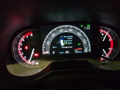 Used 2025 Toyota RAV4 XLE Premium image 36