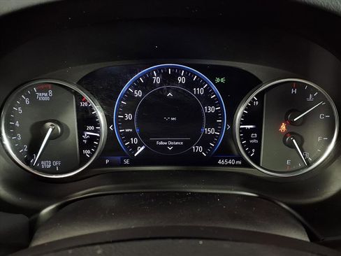 Used 2024 Buick Enclave Premium image 8