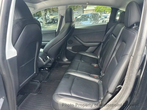 Used 2023 Tesla Model Y Performance AWD/4WD image 12