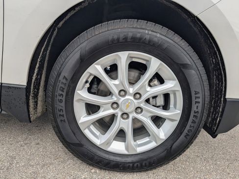 Used 2018 Chevrolet Equinox LT w/ LPO, Cargo Package image 11