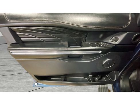 Used 2020 Ford Expedition Platinum RWD image 10