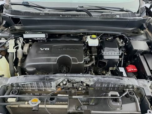 Used 2020 Nissan Pathfinder S FWD image 32