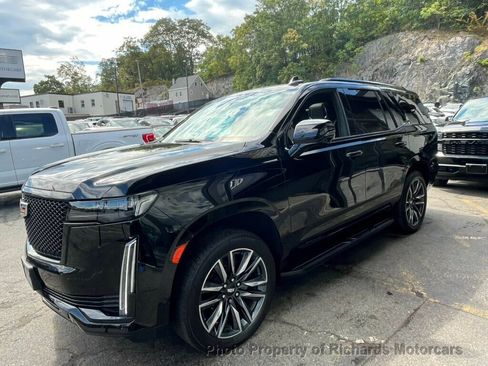 Used 2022 Cadillac Escalade Sport image 8