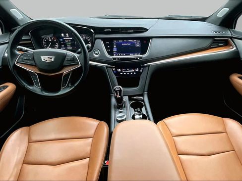 Used 2023 Cadillac XT5 Premium Luxury w/ Technology Package FWD image 16