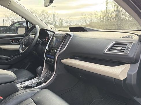 Used 2019 Subaru Ascent Premium image 23