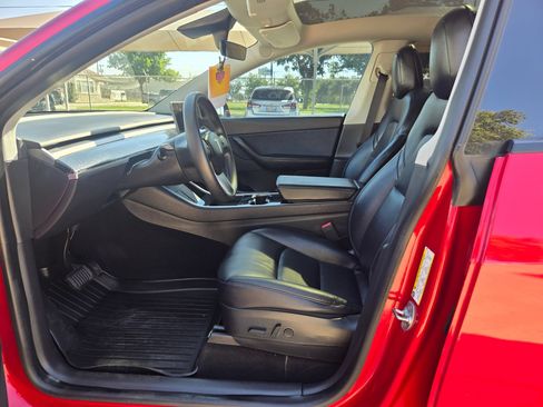 Used 2020 Tesla Model Y Performance AWD/4WD image 9