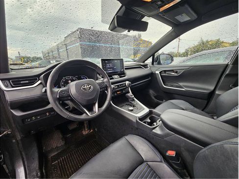 Used 2021 Toyota RAV4 XSE w/ XSE Grade Weather Package AWD/4WD image 2