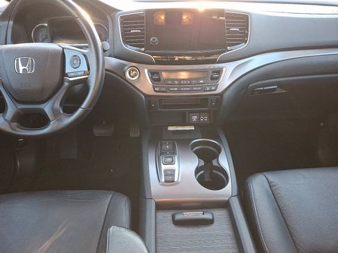 Certified 2022 Honda Pilot Special Edition image 15