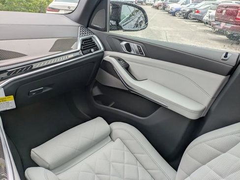 New 2026 BMW X5 M60i image 19