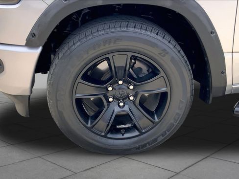 Used 2020 RAM 1500 Big Horn AWD/4WD image 11