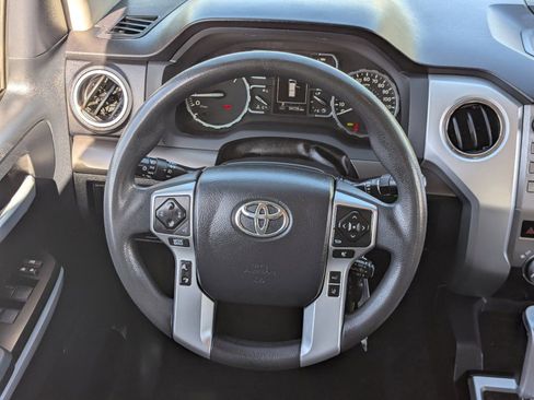 Used 2018 Toyota Tundra SR5 w/ SR5 Upgrade Package RWD image 18