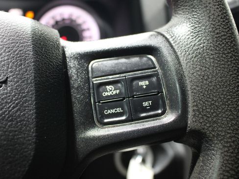 Used 2013 RAM 2500 Tradesman w/ Chrome Appearance Group AWD/4WD image 8