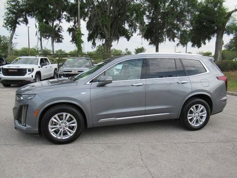 Used 2020 Cadillac XT6 Premium Luxury AWD/4WD image 4