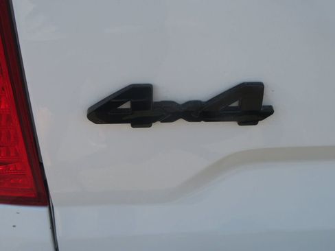 Used 2017 Toyota Tundra SR5 image 13