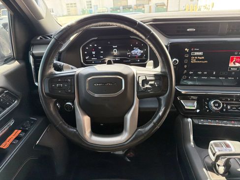 Used 2024 GMC Sierra 1500 Denali AWD/4WD image 25
