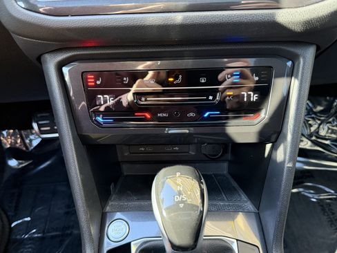 Used 2024 Volkswagen Tiguan SEL R-Line image 25