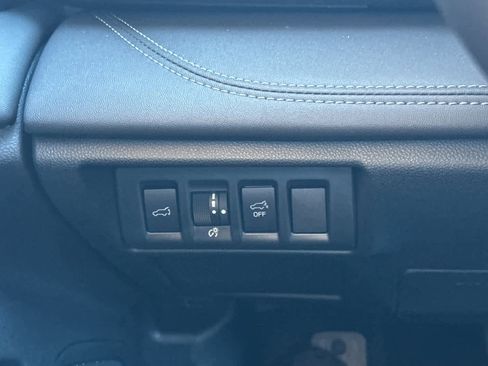 New 2025 Subaru Outback Limited image 30