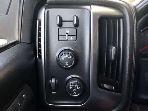 Used 2017 Chevrolet Silverado 1500 LTZ Z71 w/ LTZ Plus Package AWD/4WD image 28