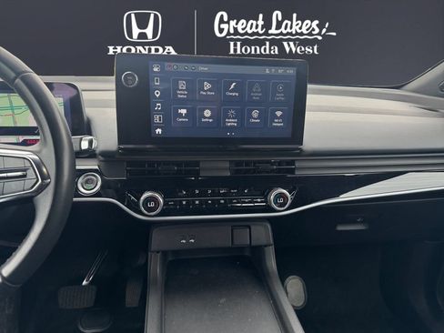 Used 2025 Honda Prologue Touring image 11