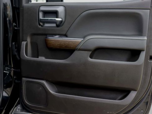 Used 2019 GMC Sierra 2500 Denali image 29