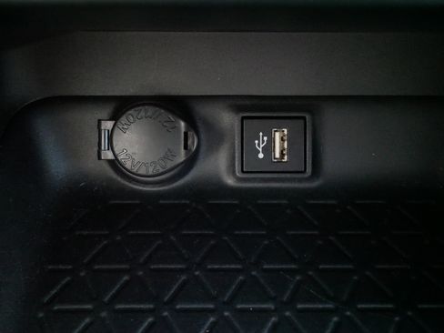 Certified 2025 Toyota RAV4 XLE AWD/4WD image 29