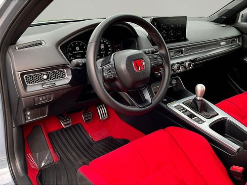 Used 2025 Honda Civic Type R image 16