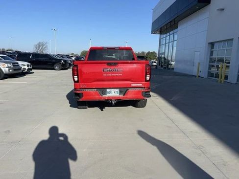 Used 2023 GMC Sierra 1500 Elevation w/ LPO, Elevation Black Package image 4