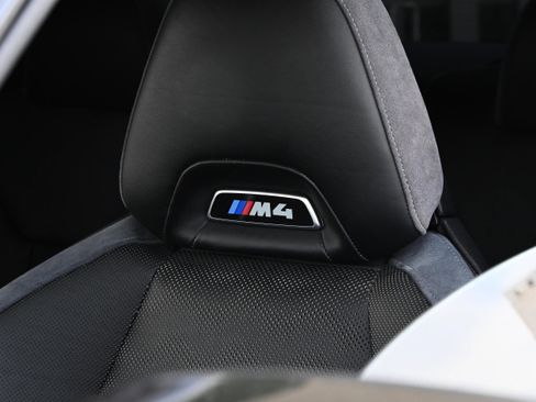 Used 2021 BMW M4 Coupe w/ Executive Package image 40