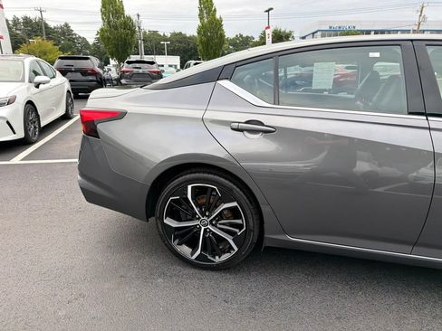 Used 2024 Nissan Altima 2.5 SR FWD image 4