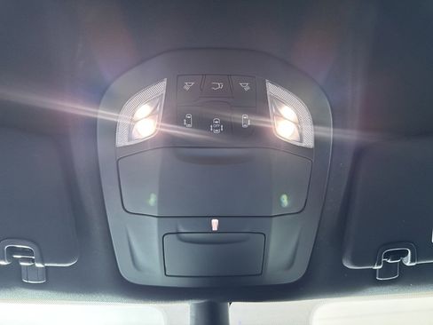 New 2026 Chrysler Pacifica Select AWD/4WD image 33