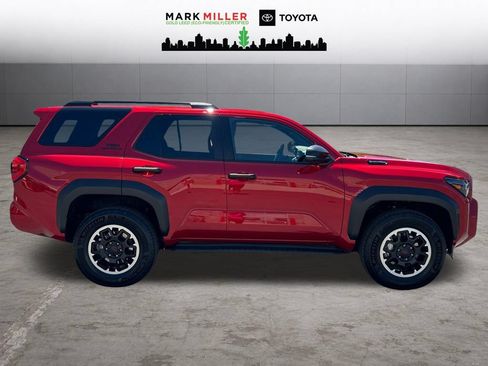 Certified 2025 Toyota 4Runner 4WD image 6