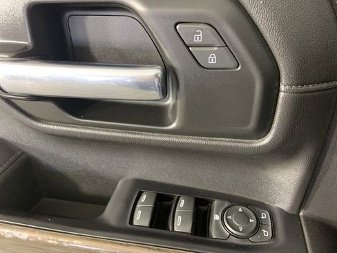 Used 2020 Chevrolet Silverado 1500 LT image 20