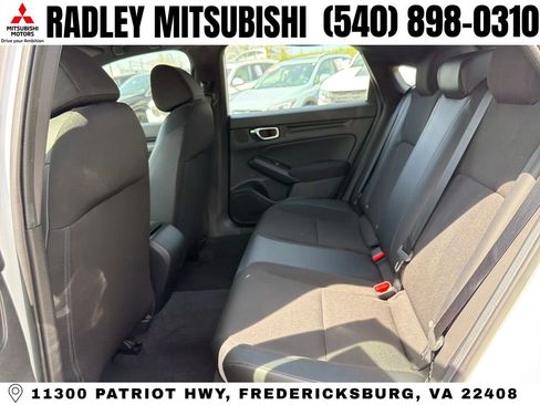 Used 2023 Honda Civic Sport image 11