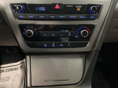 Used 2016 Hyundai Sonata SE w/ Cargo Package image 24