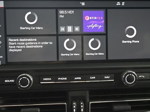 Used 2019 Porsche Macan AWD/4WD image 25