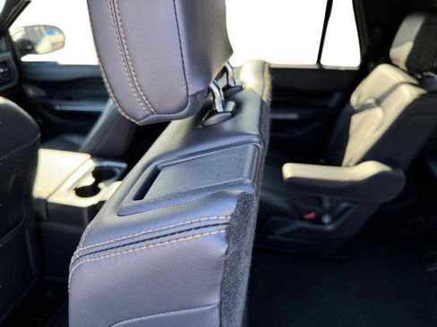 Used 2024 Ford Expedition Platinum RWD image 37