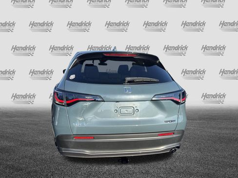 Used 2025 Honda HR-V Sport image 9