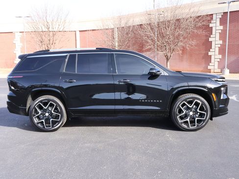 New 2026 Chevrolet Traverse High Country w/ LPO, Floor Liner Package image 34