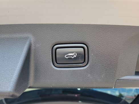 Used 2022 Kia Telluride SX w/ SX Prestige Package AWD/4WD image 17