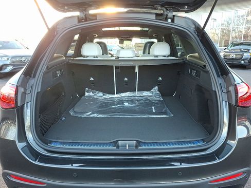 Used 2026 Mercedes-Benz GLC 300 4MATIC image 22