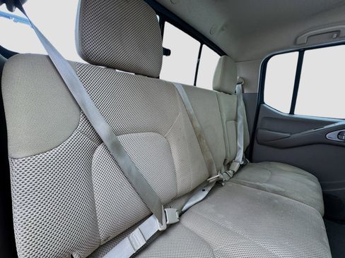 Used 2017 Nissan Frontier SV RWD image 16