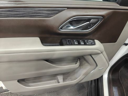 Used 2023 GMC Yukon SLT w/ SLT Luxury Package AWD/4WD image 64