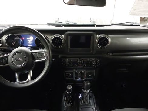 Used 2019 Jeep Wrangler Unlimited Sahara w/ Safety Group image 26