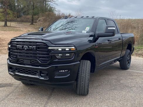 New 2026 RAM 2500 Laramie AWD/4WD image 29