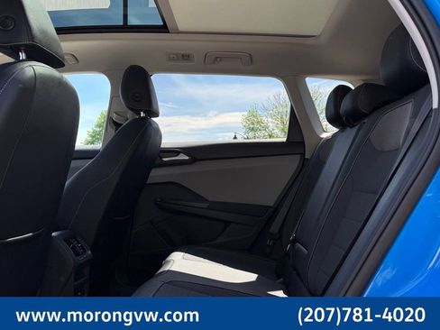 Used 2023 Volkswagen Taos SE w/ Panoramic Sunroof Package AWD/4WD image 22