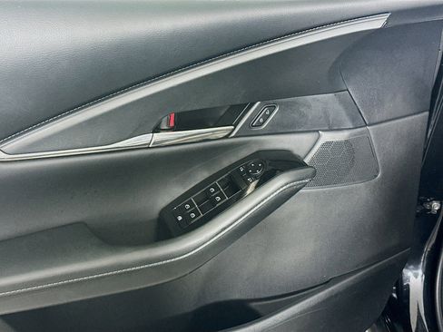 Used 2025 MAZDA CX-30 AWD 2.5 S w/ Preferred Package image 15