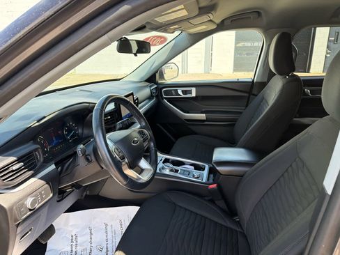 Used 2021 Ford Explorer XLT AWD/4WD image 8