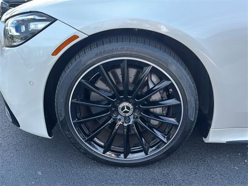 Certified 2022 Mercedes-Benz S 500 4MATIC image 9