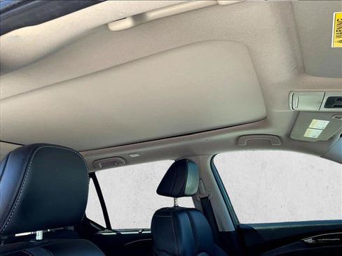 Used 2023 Honda Pilot Touring image 16
